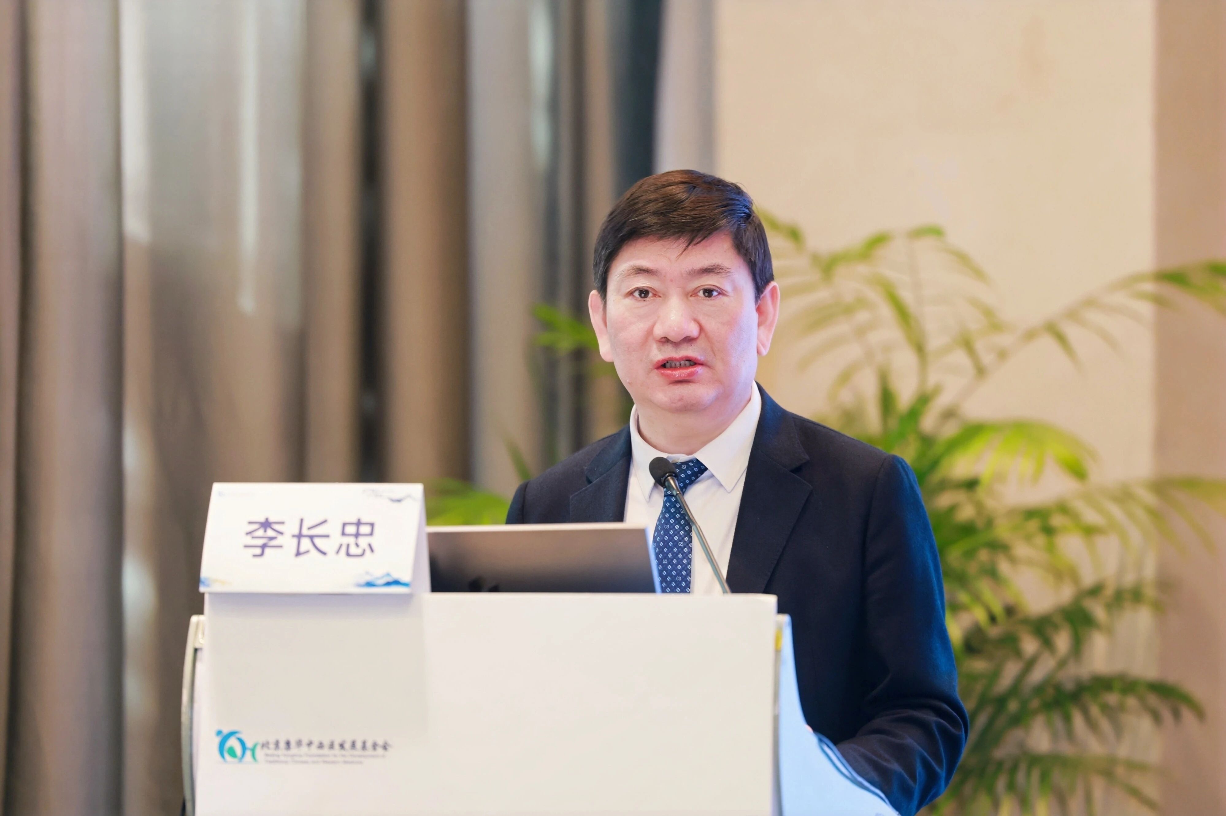 1764066533329847.jpg 2-7.jpg